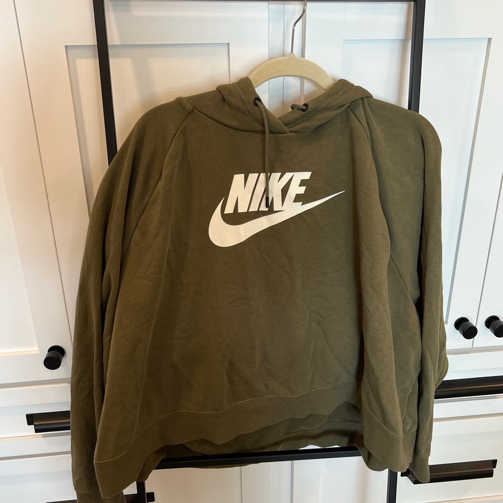 Nike cropped hoodie